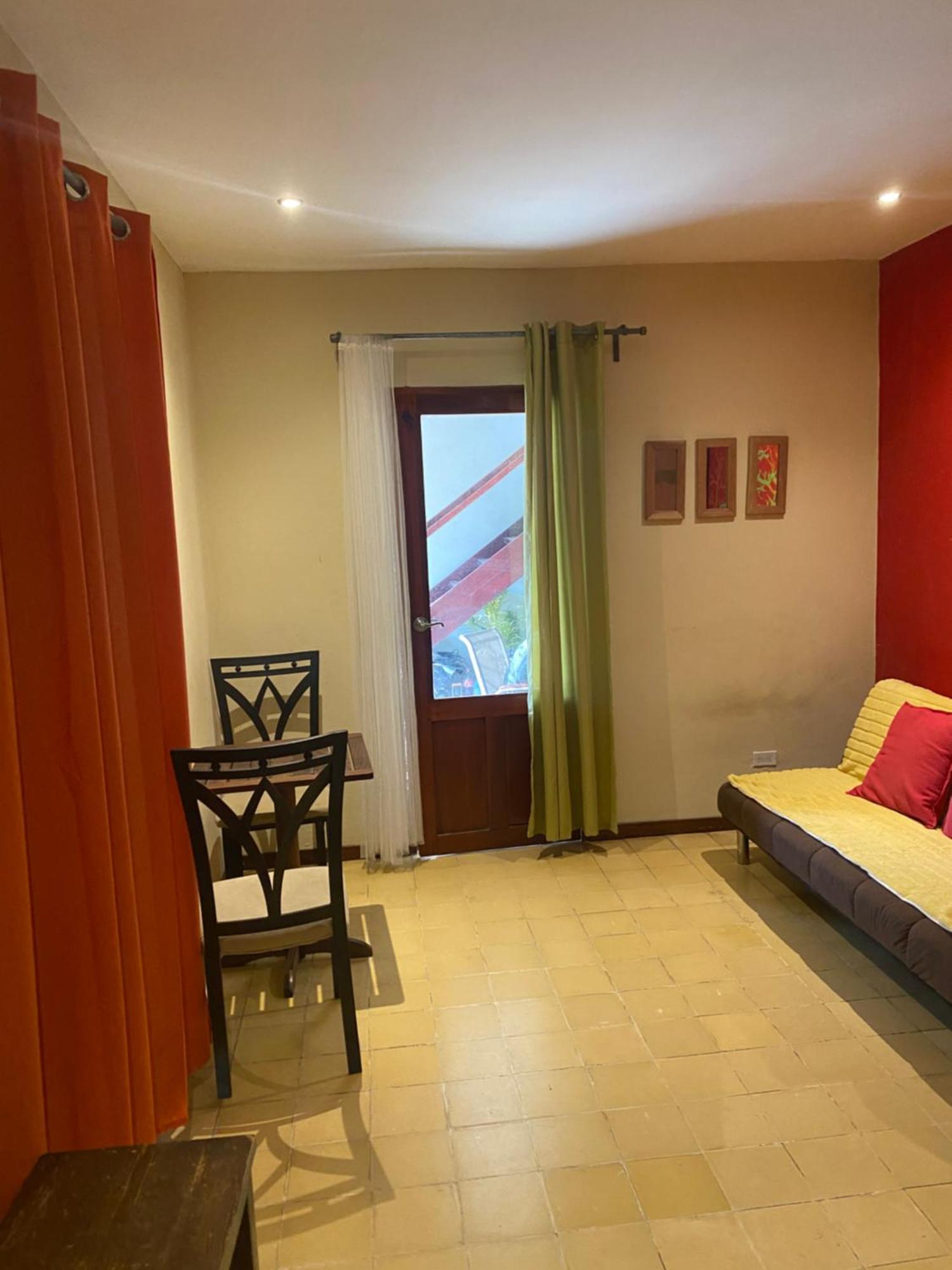 Apartamento Casa Amarilla *
